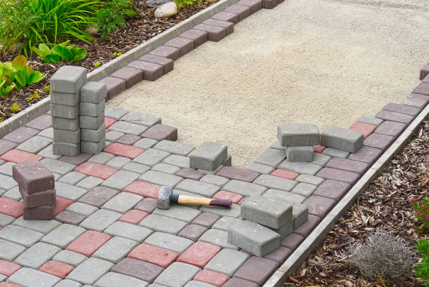 Best Driveway Paving Contractor  in Valley Park, MO