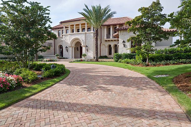 Best Interlocking Driveway Pavers  in Valley Park, MO